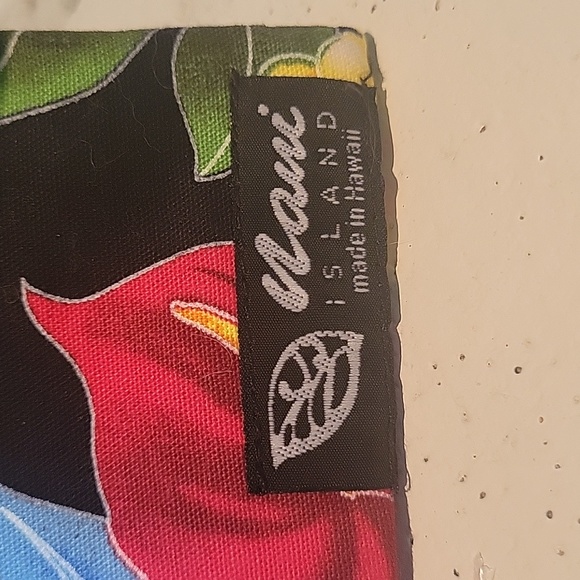 Nani Island Cosmetic Pouch Bag Made in Hawaii New with Tags - Picture 2 of 4